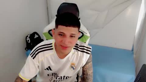 Snapshot of brayan_lopezz chatting on 01.15.26 BRAYAN online show from 01.15.26