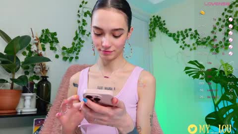Ashley Dolce and Lou online show from 01.21.25