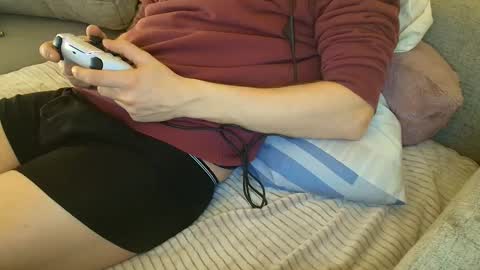 Snapshot of breezydicks chatting on 12.04.25 breezydicks online show from 12.04.25