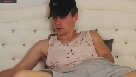 Snapshot of brell_line chatting on 02.11.25 Brelland online show from 02.11.25