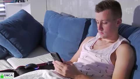 Snapshot of brell_line chatting on 09.29.25 Brelland online show from 09.29.25