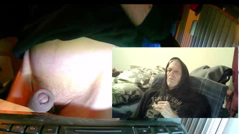 Snapshot of bremer64 chatting on 11.15.25 bremer64 online show from 11.15.25