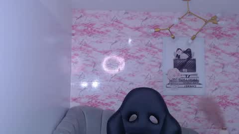 Snapshot of brenda_a_ chatting on 10.08.25 Brendi online show from 10.08.25