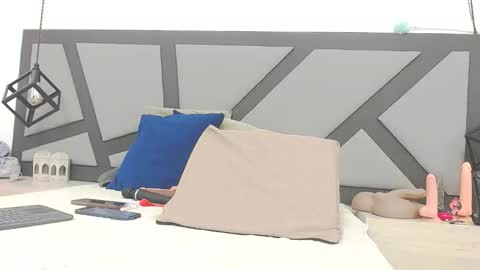 Snapshot of brenda_velasquez chatting on 10.23.25 BRENDA VELASQUEZ online show from 10.23.25