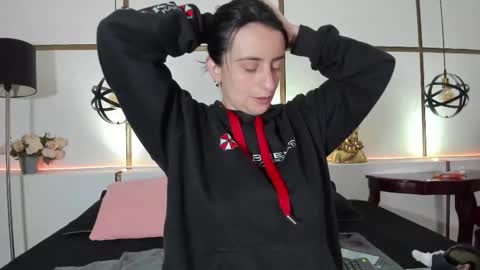 MeganBeaked online show from 09.22.25