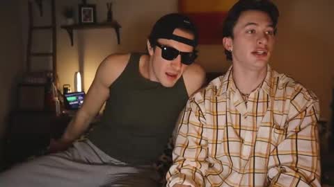 Snapshot of brentonverde chatting on 01.12.25 brentonverde online show from 01.12.25