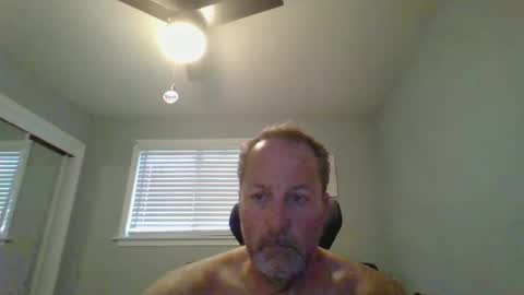 Snapshot of brettsky chatting on 04.19.26 hey online show from 04.19.26