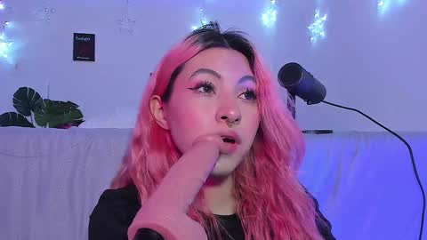 Snapshot of bri_cullen chatting on 12.28.24 Bri cullen online show from 12.28.24