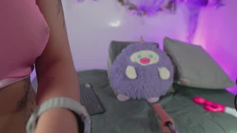 Snapshot of bri_cullen chatting on 10.14.25 Bri cullen online show from 10.14.25