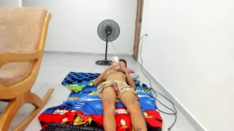 Snapshot of brian_god chatting on 10.04.25 brian god online show from 10.04.25