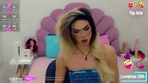 Snapshot of briana_sex32 chatting on 09.25.25 BRIANA online show from 09.25.25