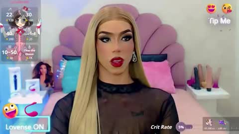 Snapshot of briana_sex32 chatting on 10.31.25 BRIANA online show from 10.31.25