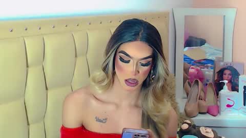 BRIANA online show from 12.04.25