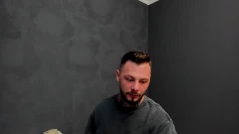 Snapshot of brianhunts chatting on 12.17.24 Brian online show from 12.17.24