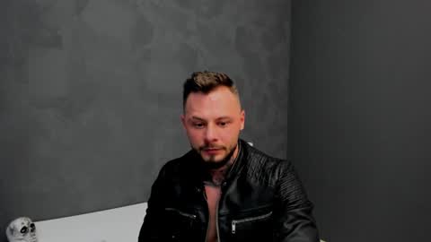 Snapshot of brianhunts chatting on 12.17.24 Brian online show from 12.17.24