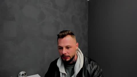 Snapshot of brianhunts chatting on 12.20.24 Brian online show from 12.20.24