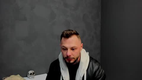Snapshot of brianhunts chatting on 12.23.24 Brian online show from 12.23.24