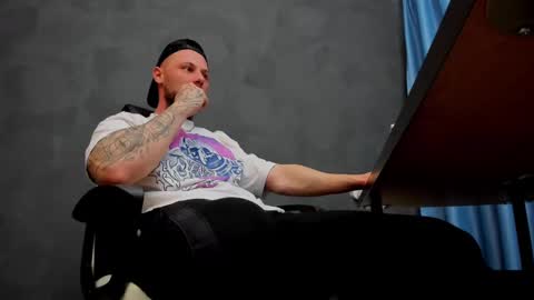 Snapshot of brianhunts chatting on 03.07.25 Brian online show from 03.07.25