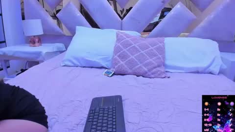 Brianna  online show from 09.11.25