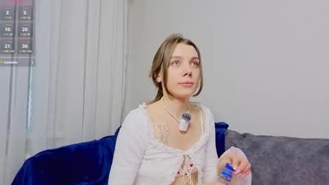Victoria online show from 09.11.25