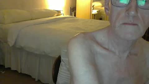 Snapshot of brightonbeach75499 chatting on 03.04.26 brightonbeach75499 online show from 03.04.26