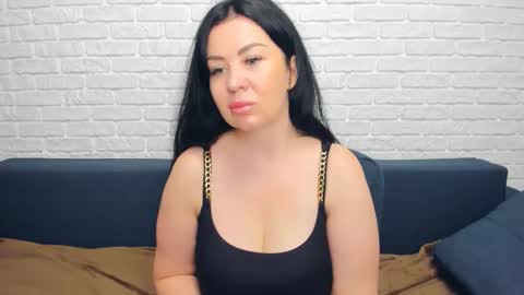 brilliantegirl_ online show from 11.21.25