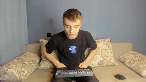 bristlebback online show from 10.05.25