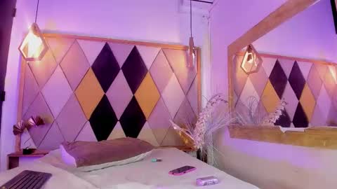 BritannyClaire online show from 01.05.26