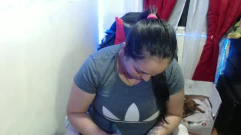 Snapshot of britannysexxy chatting on 01.22.25 scarleth follow mee 3 kis online show from 01.22.25