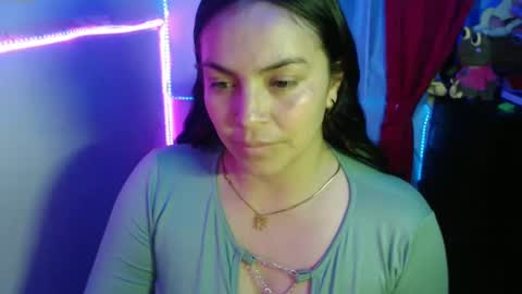 Snapshot of britannysexxy chatting on 02.08.25 scarleth follow mee 3 kis online show from 02.08.25