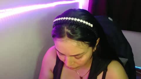 Snapshot of britannysexxy chatting on 03.03.25 scarleth follow mee 3 kis online show from 03.03.25
