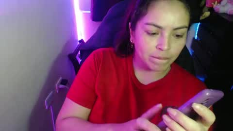 Snapshot of britannysexxy chatting on 03.04.25 scarleth follow mee 3 kis online show from 03.04.25