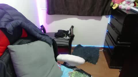 Snapshot of britannysexxy chatting on 03.07.25 scarleth follow mee 3 kis online show from 03.07.25