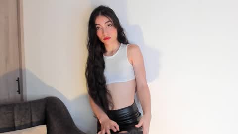 Snapshot of britany__lenox chatting on 10.23.25 britany lenox online show from 10.23.25