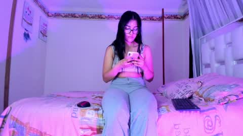 Snapshot of britanyrousee chatting on 02.08.25 Emily online show from 02.08.25