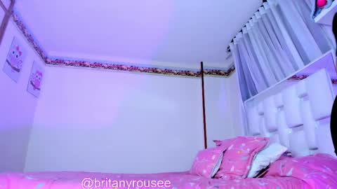 Snapshot of britanyrousee chatting on 10.04.25 Emily online show from 10.04.25