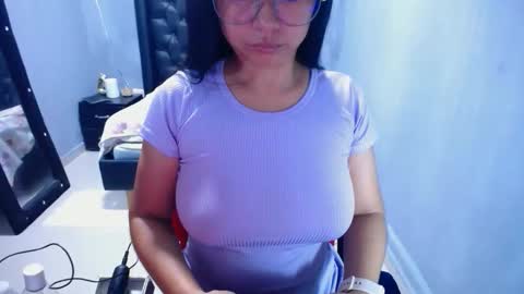 Snapshot of britanyx1 chatting on 02.13.26 britanyx1 online show from 02.13.26