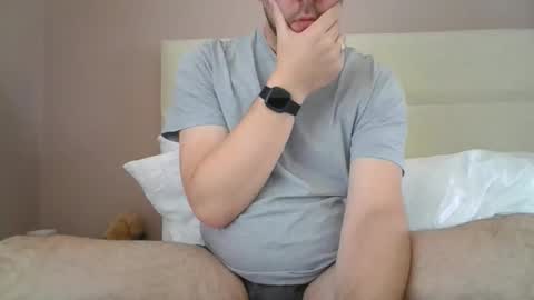 britguy6985 online show from 05.06.26