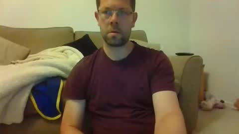 britguy6985 online show from 06.10.26