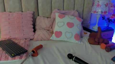 brithanyparker_ online show from 03.27.26