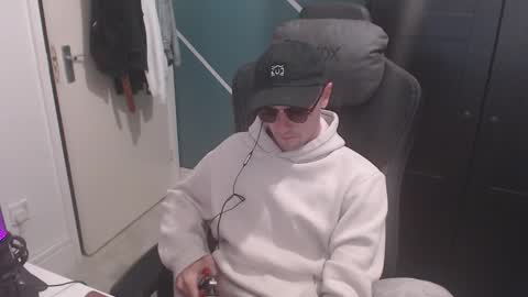 britishbigdick_ online show from 10.02.25