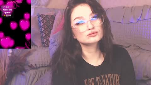 Snapshot of britneybarker chatting on 12.04.24 britneybarker online show from 12.04.24