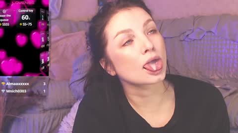 Snapshot of britneybarker chatting on 12.09.24 britneybarker online show from 12.09.24