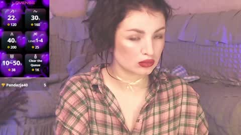 Snapshot of britneybarker chatting on 12.11.24 britneybarker online show from 12.11.24