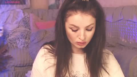 Snapshot of britneybarker chatting on 12.20.24 britneybarker online show from 12.20.24