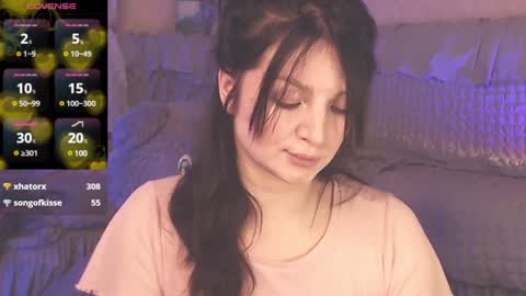 Snapshot of britneybarker chatting on 01.30.25 britneybarker online show from 01.30.25