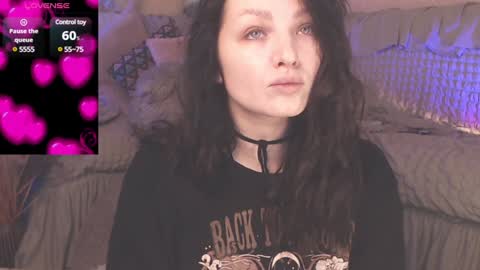 Snapshot of britneybarker chatting on 02.05.25 britneybarker online show from 02.05.25