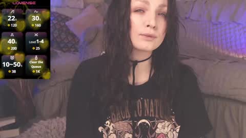 Snapshot of britneybarker chatting on 02.13.25 britneybarker online show from 02.13.25
