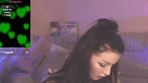 Snapshot of britneybarker chatting on 02.16.25 britneybarker online show from 02.16.25