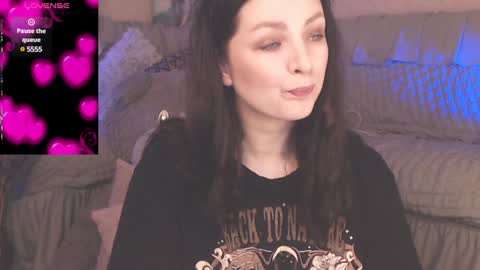 Snapshot of britneybarker chatting on 02.26.25 britneybarker online show from 02.26.25